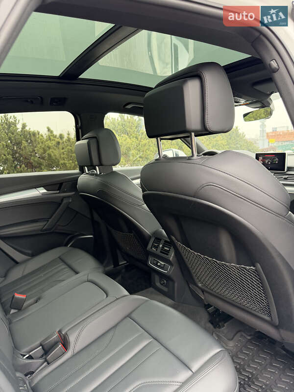 Внедорожник / Кроссовер Audi Q5 2019 в Киеве фото 30 Внедорожник / Кроссовер Audi Q5 2019 в Киеве
