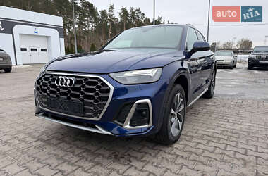 Позашляховик / Кросовер Audi Q5 2021 в Києві