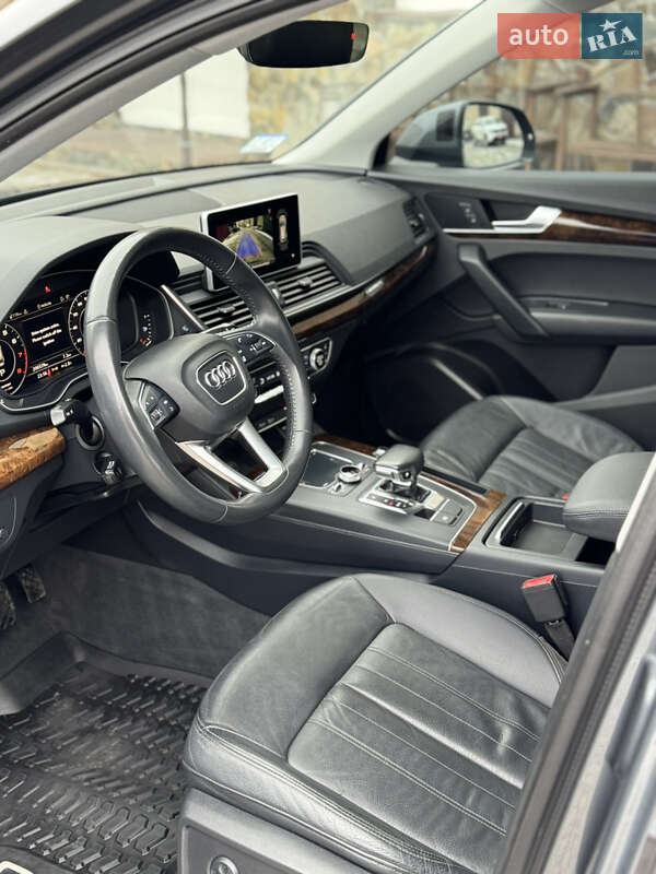 Внедорожник / Кроссовер Audi Q5 2018 в Владимире фото 52 Внедорожник / Кроссовер Audi Q5 2018 в Владимире