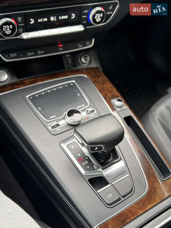 Внедорожник / Кроссовер Audi Q5 2018 в Владимире фото 67 Внедорожник / Кроссовер Audi Q5 2018 в Владимире