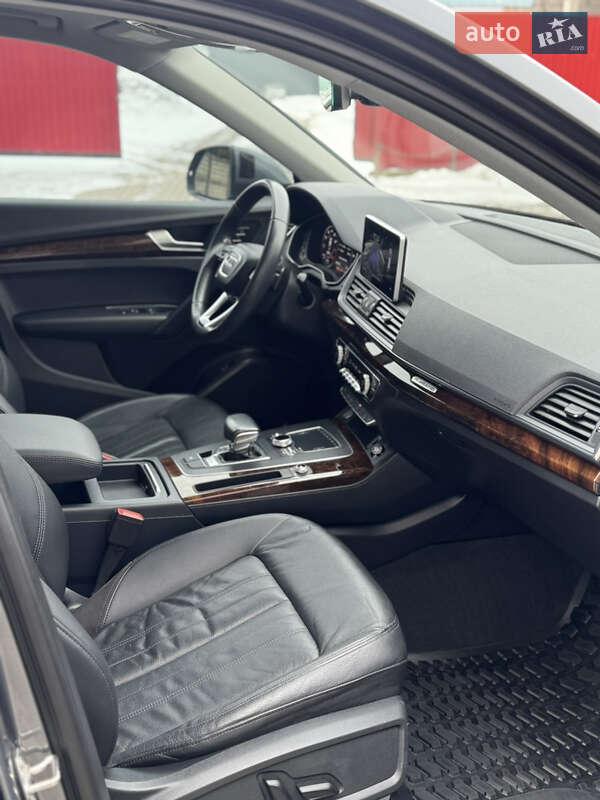 Внедорожник / Кроссовер Audi Q5 2018 в Владимире фото 88 Внедорожник / Кроссовер Audi Q5 2018 в Владимире