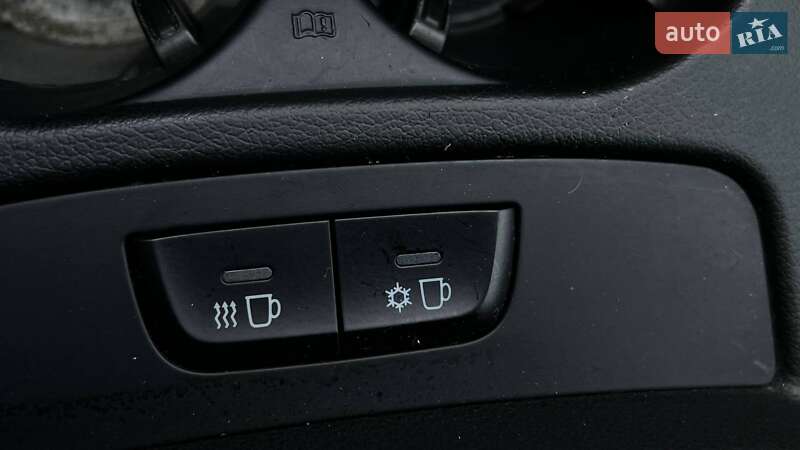 Позашляховик / Кросовер Audi Q5 2016 в Києві