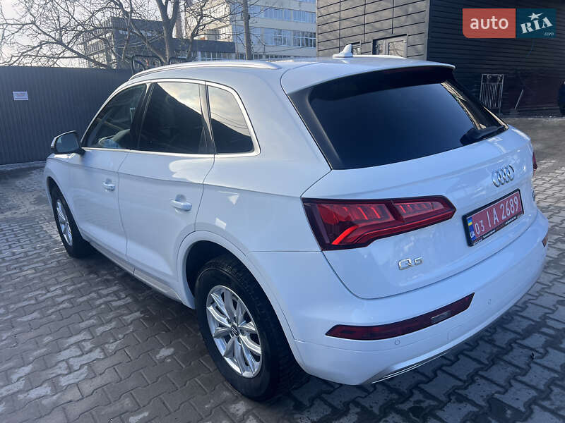 Позашляховик / Кросовер Audi Q5 2018 в Тернополі