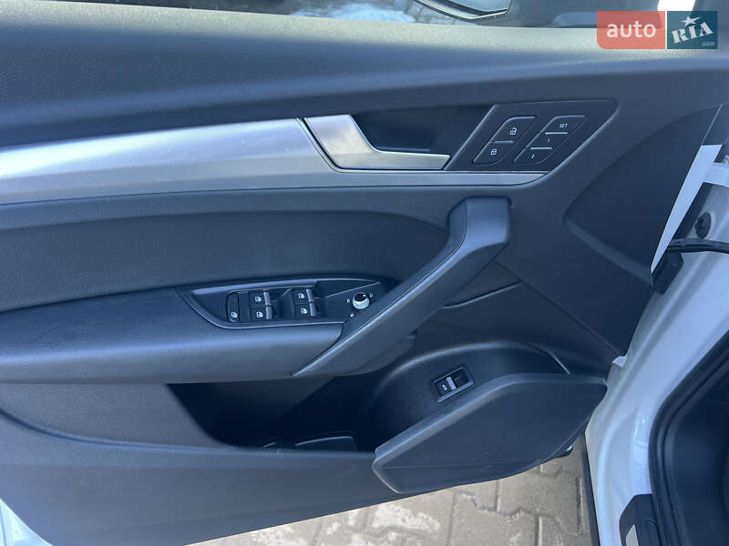 Позашляховик / Кросовер Audi Q5 2018 в Тернополі