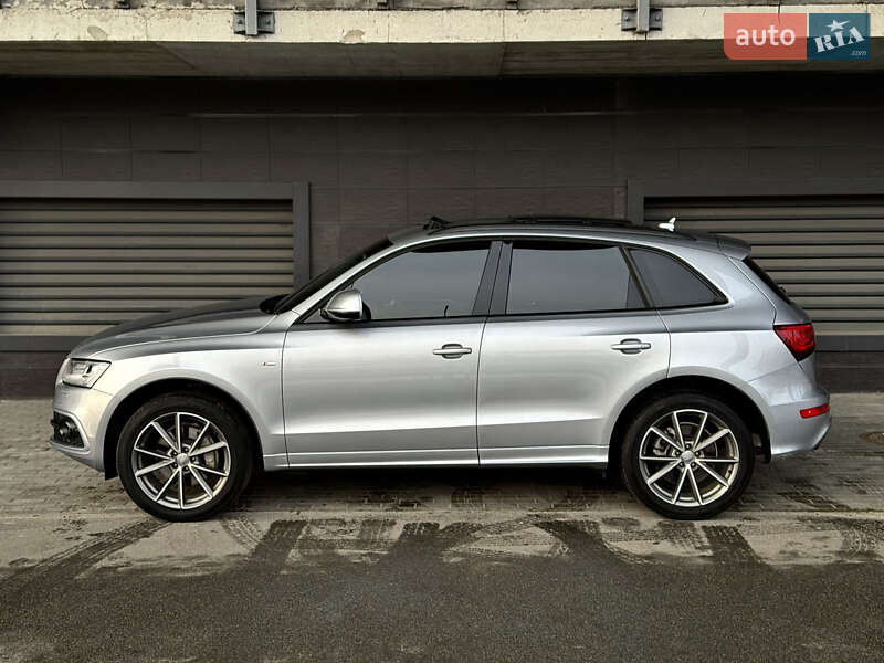 Позашляховик / Кросовер Audi Q5 2016 в Києві