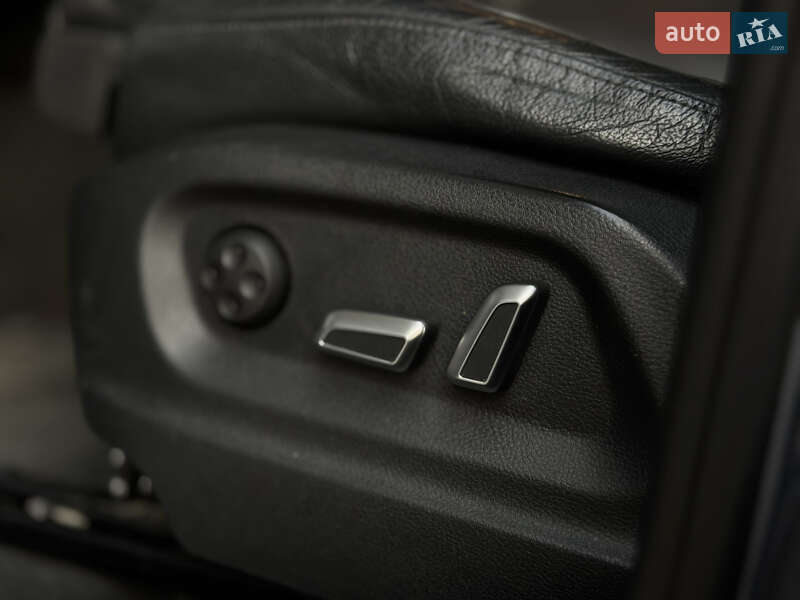 Позашляховик / Кросовер Audi Q5 2016 в Києві