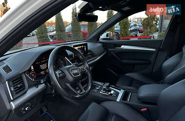 Позашляховик / Кросовер Audi Q5 2017 в Львові