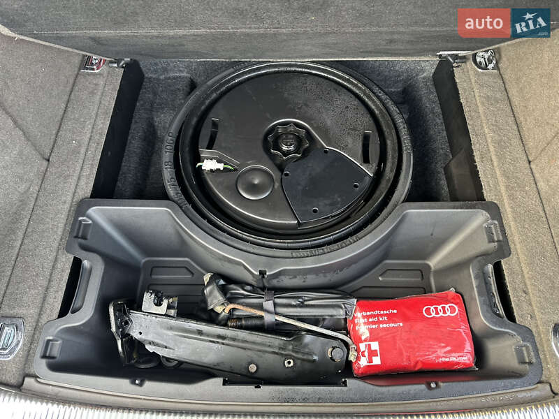 Позашляховик / Кросовер Audi Q5 2015 в Луцьку