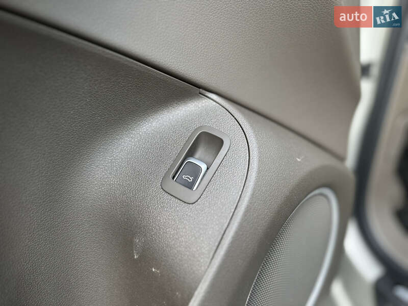 Позашляховик / Кросовер Audi Q5 2015 в Луцьку