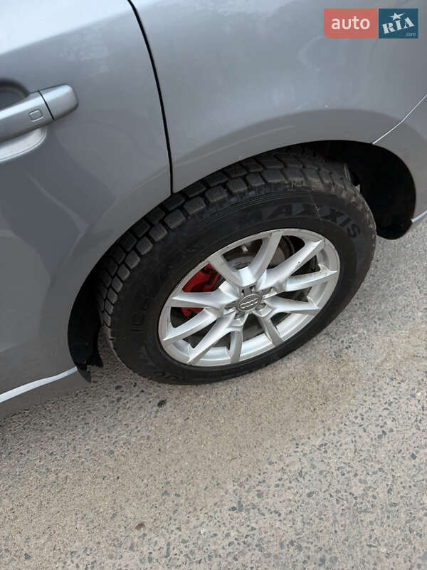Внедорожник / Кроссовер Audi Q5 2010 в Одессе