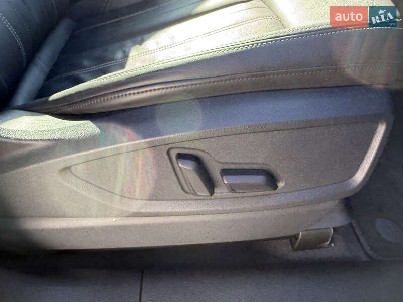 Внедорожник / Кроссовер Audi Q5 2020 в Стрые