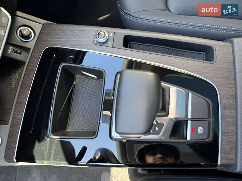 Внедорожник / Кроссовер Audi Q5 2020 в Стрые