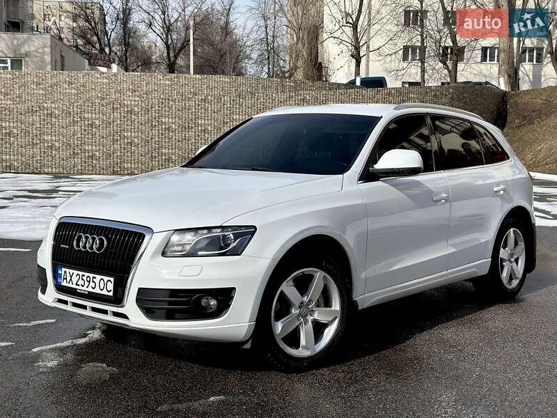 Внедорожник / Кроссовер Audi Q5 2011 в Харькове