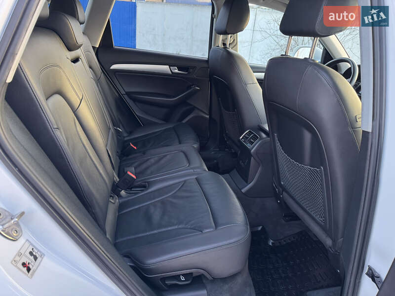 Внедорожник / Кроссовер Audi Q5 2016 в Умани