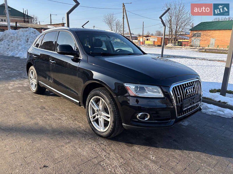 Позашляховик / Кросовер Audi Q5 2015 в Лубнах