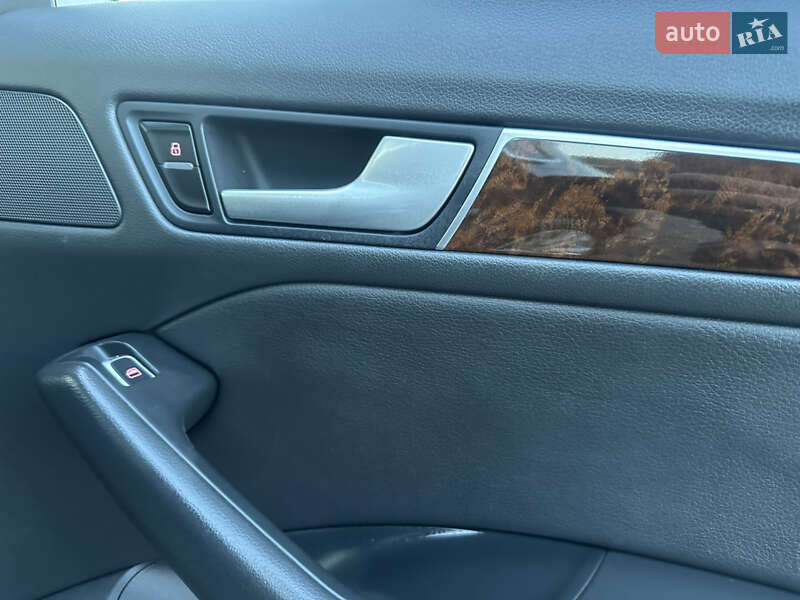 Внедорожник / Кроссовер Audi Q5 2015 в Дрогобыче