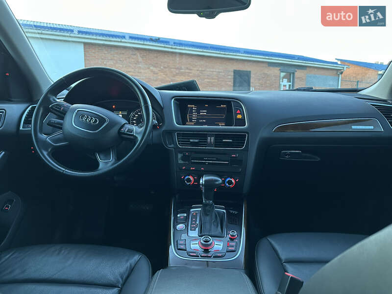 Внедорожник / Кроссовер Audi Q5 2015 в Дрогобыче