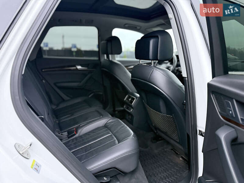 Позашляховик / Кросовер Audi Q5 2017 в Львові фото 24 Позашляховик / Кросовер Audi Q5 2017 в Львові