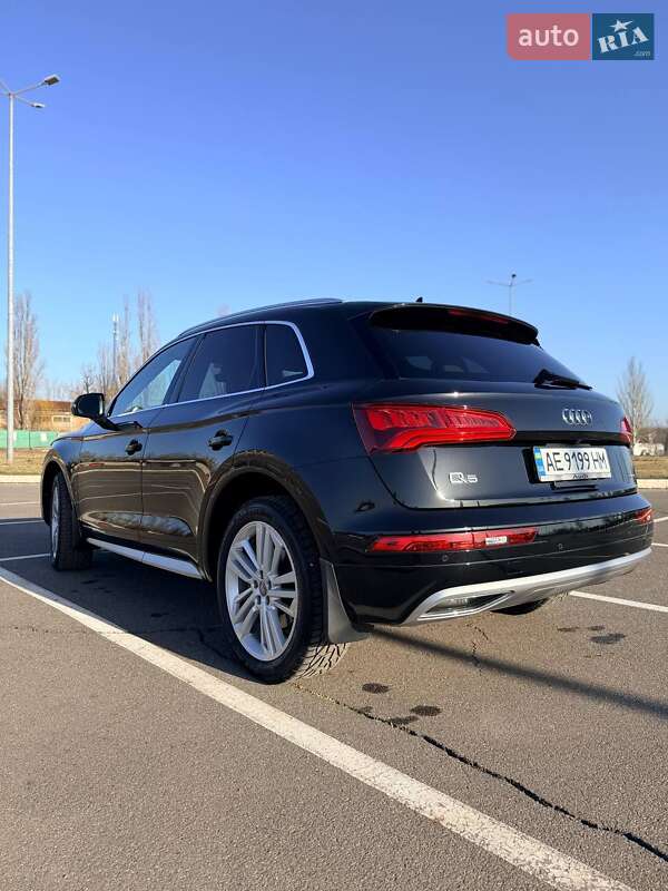 Позашляховик / Кросовер Audi Q5 2019 в Кривому Розі