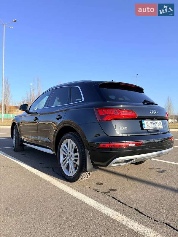 Позашляховик / Кросовер Audi Q5 2019 в Кривому Розі