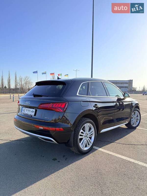 Позашляховик / Кросовер Audi Q5 2019 в Кривому Розі