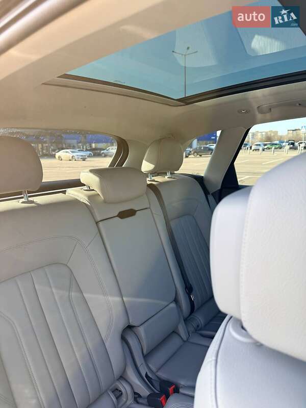 Позашляховик / Кросовер Audi Q5 2019 в Кривому Розі