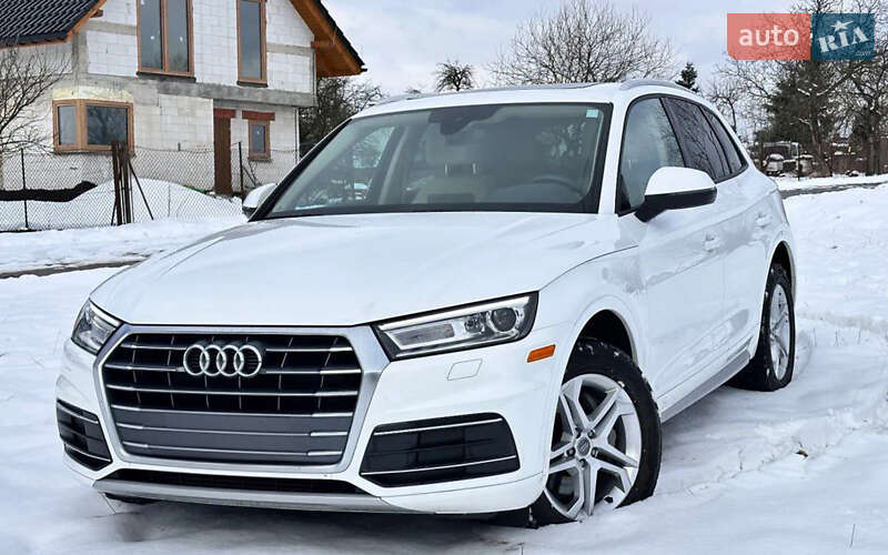 Позашляховик / Кросовер Audi Q5 2018 в Львові