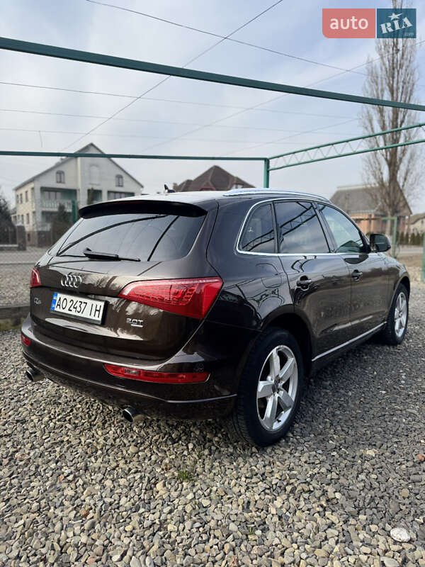 Внедорожник / Кроссовер Audi Q5 2011 в Нижней Апше