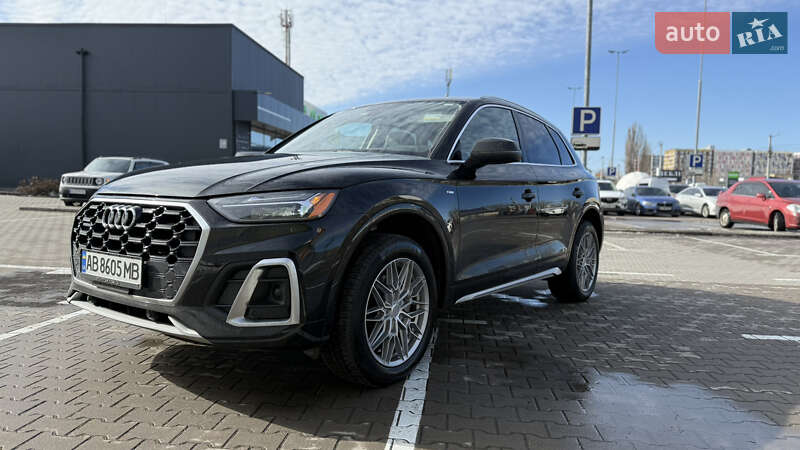 Позашляховик / Кросовер Audi Q5 2022 в Києві