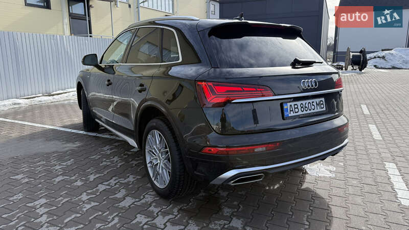 Позашляховик / Кросовер Audi Q5 2022 в Києві