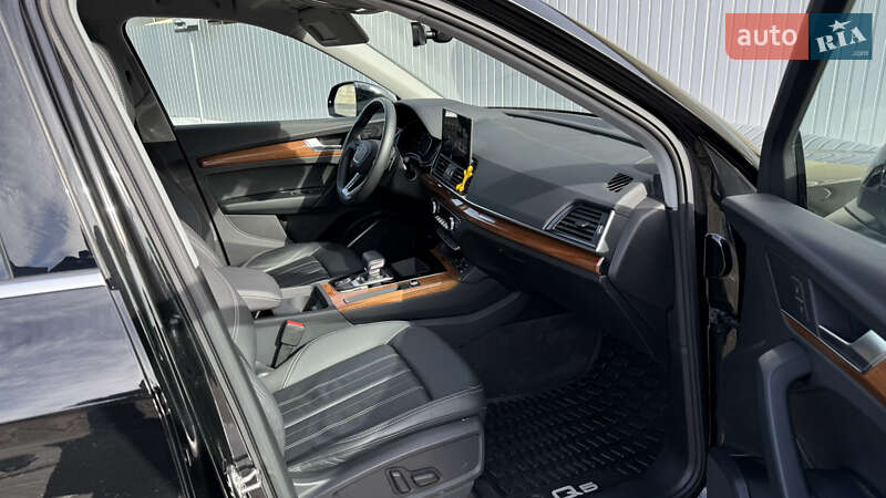 Позашляховик / Кросовер Audi Q5 2022 в Києві