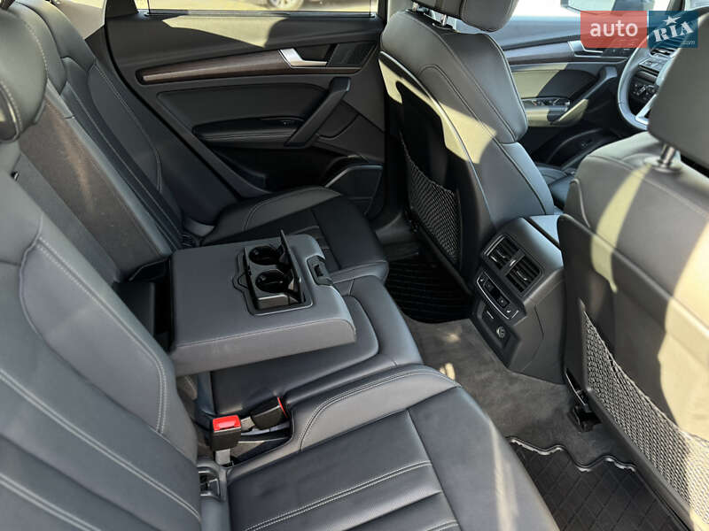 Позашляховик / Кросовер Audi Q5 2020 в Львові