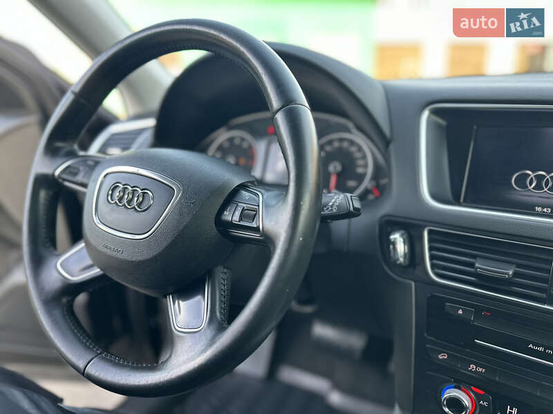 Позашляховик / Кросовер Audi Q5 2015 в Володимирі фото 37 Позашляховик / Кросовер Audi Q5 2015 в Володимирі