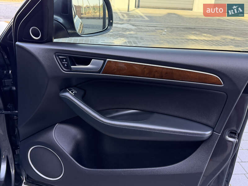 Позашляховик / Кросовер Audi Q5 2015 в Ковелі