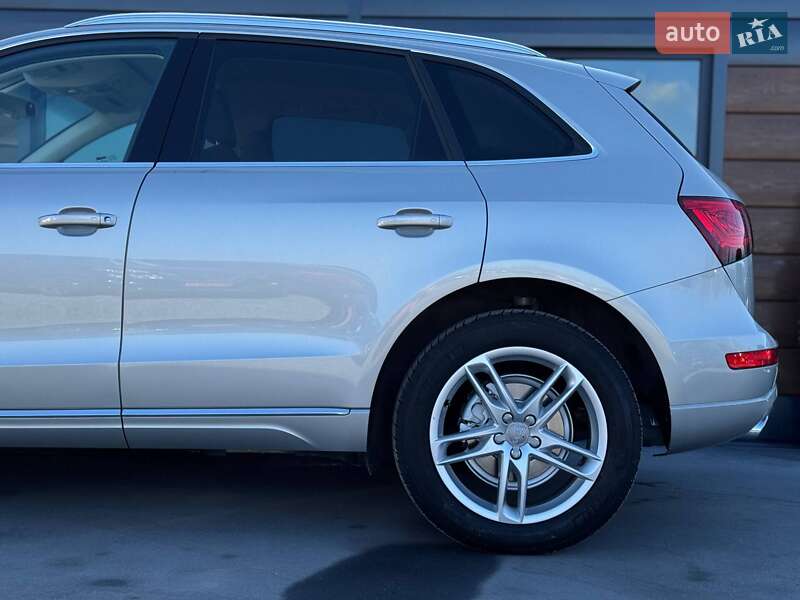 Внедорожник / Кроссовер Audi Q5 2015 в Ровно