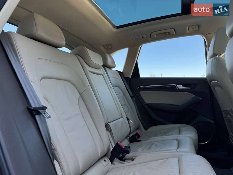 Внедорожник / Кроссовер Audi Q5 2015 в Ровно