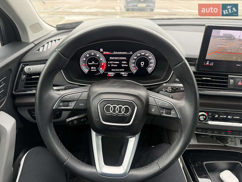 Внедорожник / Кроссовер Audi Q5 2021 в Киеве