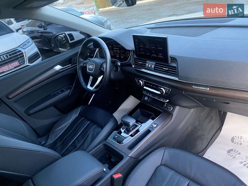 Внедорожник / Кроссовер Audi Q5 2021 в Луцке