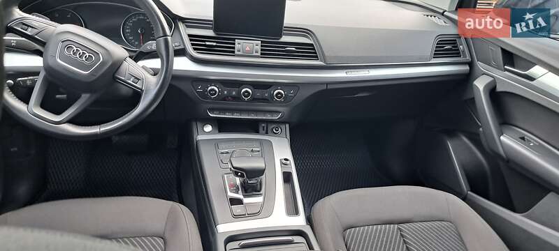 Позашляховик / Кросовер Audi Q5 2020 в Полтаві