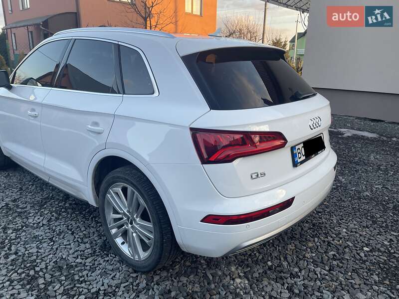 Позашляховик / Кросовер Audi Q5 2017 в Львові фото 4 Позашляховик / Кросовер Audi Q5 2017 в Львові