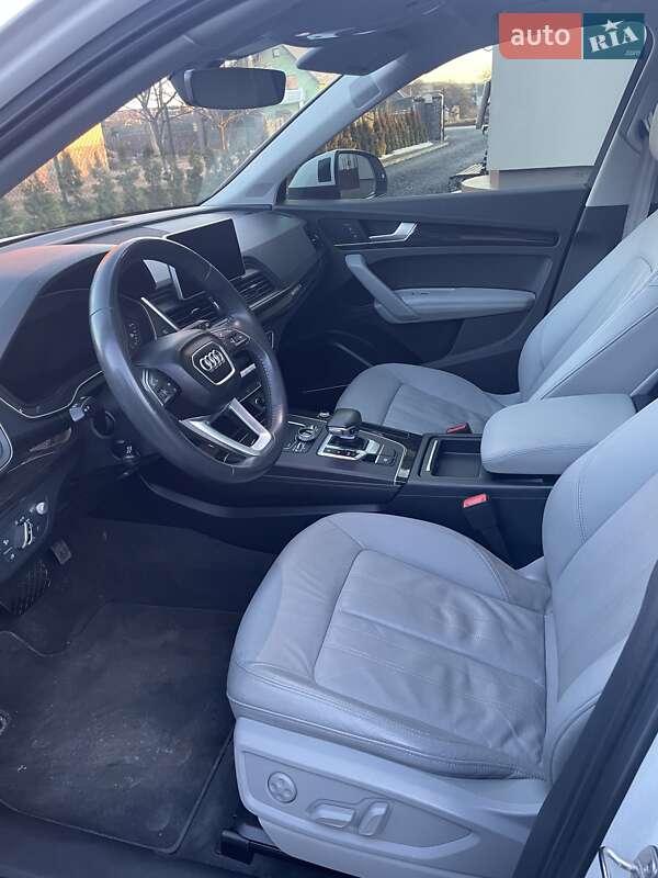 Позашляховик / Кросовер Audi Q5 2017 в Львові фото 14 Позашляховик / Кросовер Audi Q5 2017 в Львові