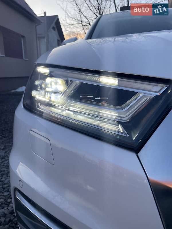 Позашляховик / Кросовер Audi Q5 2017 в Львові фото 40 Позашляховик / Кросовер Audi Q5 2017 в Львові