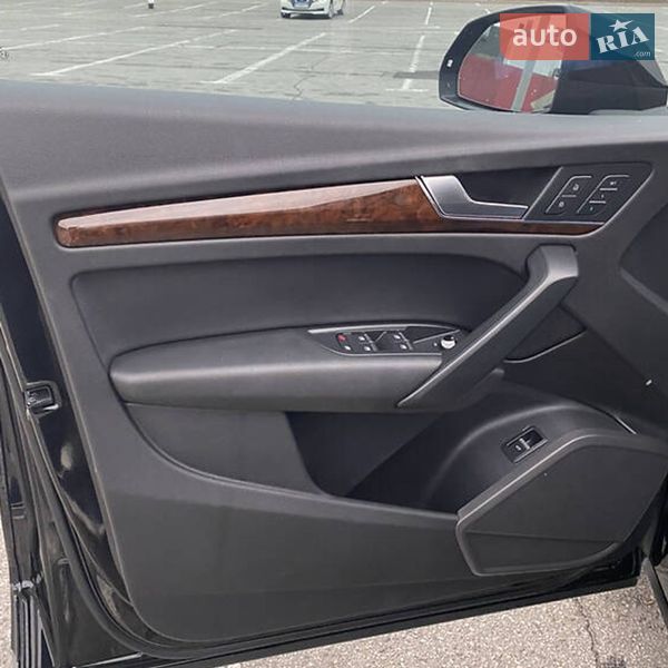 Позашляховик / Кросовер Audi Q5 2017 в Києві