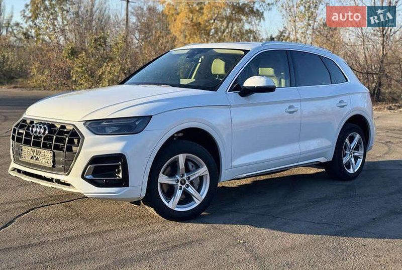 Позашляховик / Кросовер Audi Q5 2021 в Києві фото 3 Позашляховик / Кросовер Audi Q5 2021 в Києві
