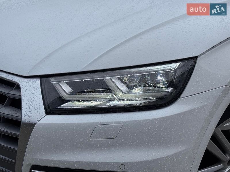 Внедорожник / Кроссовер Audi Q5 2019 в Львове