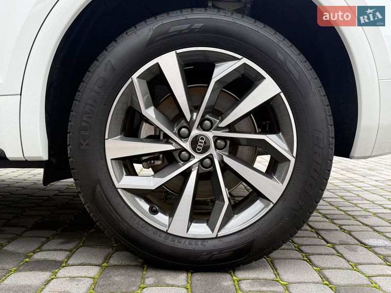 Внедорожник / Кроссовер Audi Q5 2024 в Коломые