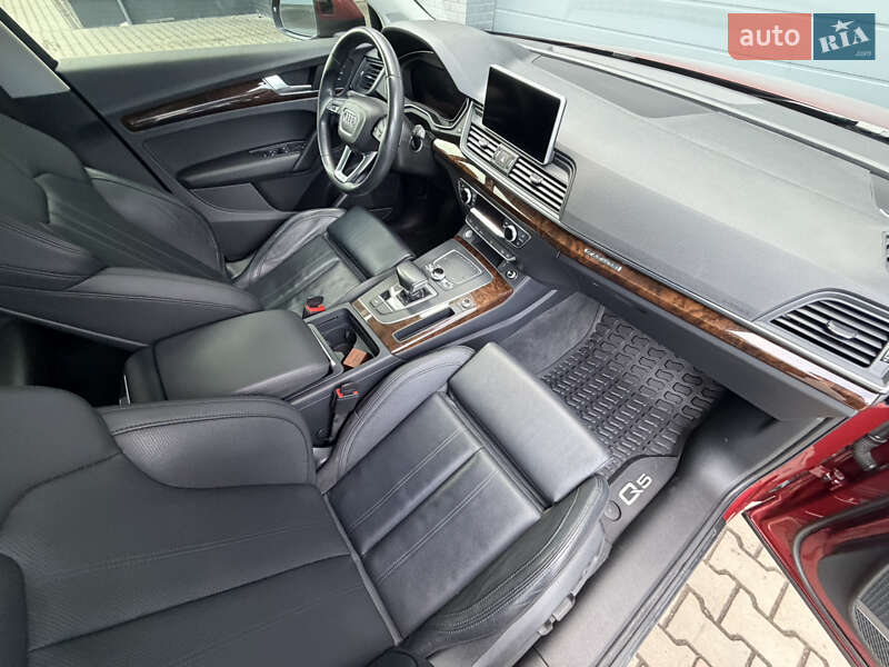 Позашляховик / Кросовер Audi Q5 2018 в Луцьку фото 40 Позашляховик / Кросовер Audi Q5 2018 в Луцьку