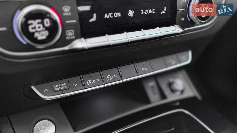 Позашляховик / Кросовер Audi Q5 2022 в Рівному