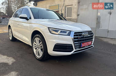 Позашляховик / Кросовер Audi Q5 2018 в Стрию