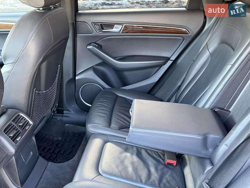 Позашляховик / Кросовер Audi Q5 2016 в Ковелі